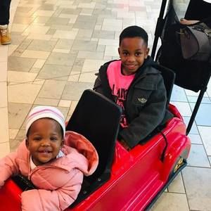 Meet your Posher, Andrea